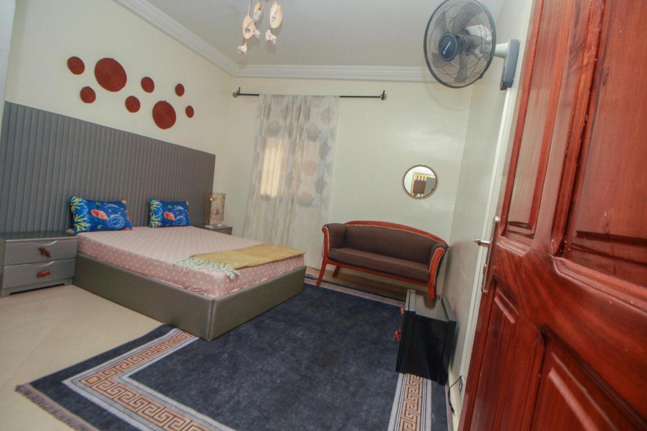 Le "Grand Bleu", Un Bel Appartement Paisible, Sur Et Spatieux Au Coeur De La Station Balneaire De Saly Portudal Kültér fotó